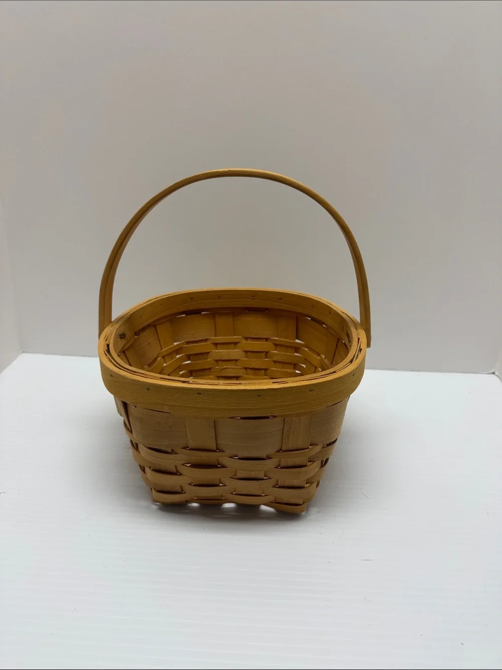 Natural Woven Party Basket with Handle